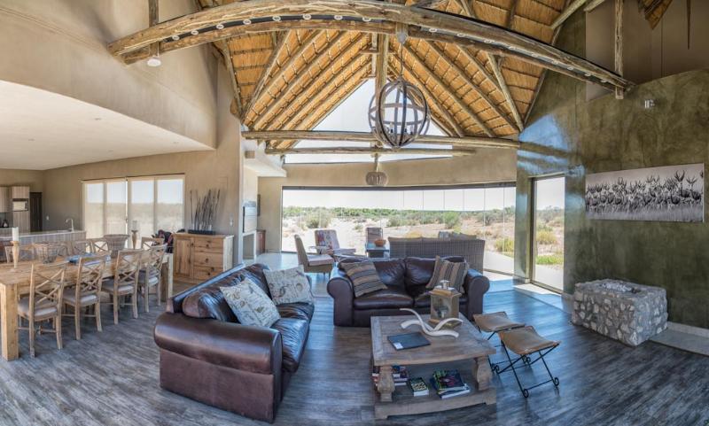 Naankuse Lodge Windhoek Buitenkant foto