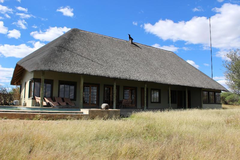 Naankuse Lodge Windhoek Buitenkant foto